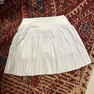 Elegant White Pleated Tennis Skort